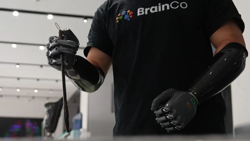 制造业数字化转型的关键要素：案例解析与选型策略